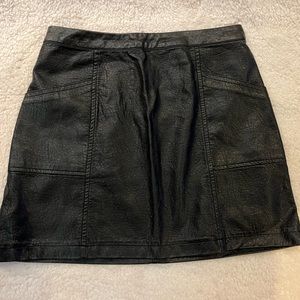 Art Class Faux leather skirt